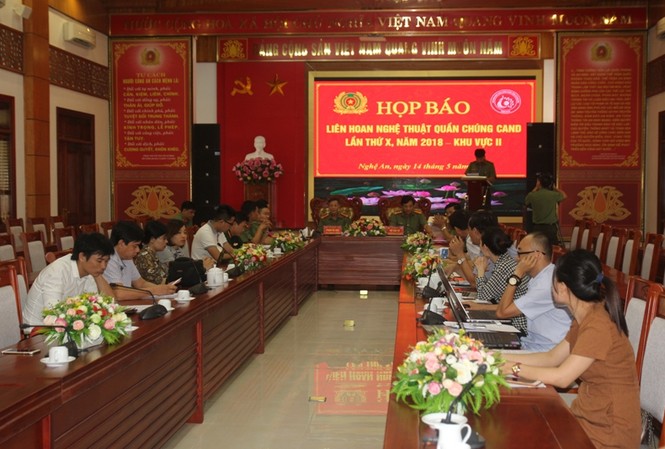 Họp báo Liên hoan nghệ thuật quần chúng Công an nhân dân lần thứ X Họp báo Liên hoan nghệ thuật quần chúng Công an nhân dân lần thứ X