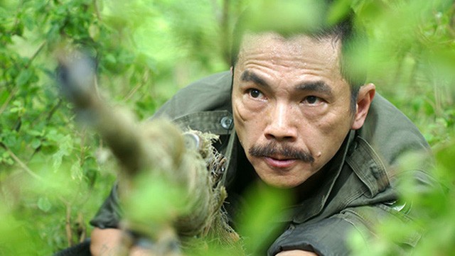 Ê kíp tranh cãi quanh cái chết của Lương Bổng Lương Bổng được tự sát thay vì bị bắn chết như trong kịch bản