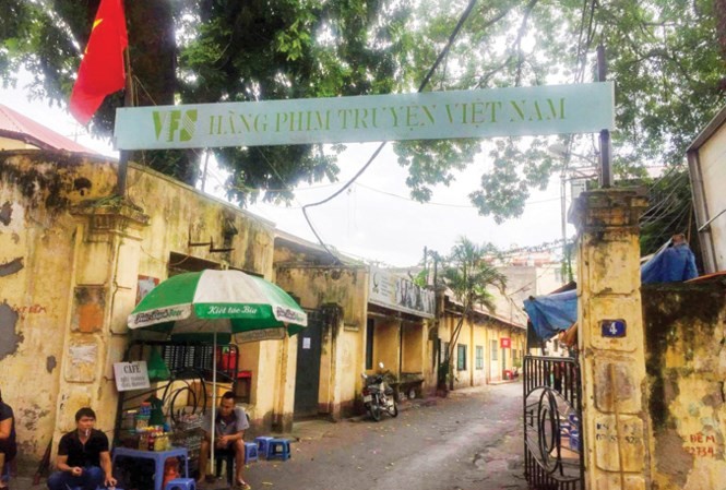 Bộ Văn hóa lên tiếng về đấu giá tài sản Hãng phim truyện Bộ VHTTDL yêu cầu tạm dừng bán đấu giá tài sản Hãng phim truyện Việt Nam