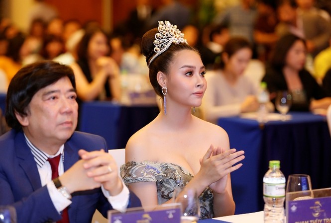 Tiêu chí phẫu thuật thẩm mỹ tại Hoa hậu biển Việt Nam toàn cầu có thay đổi? Lần đầu tiên thi hoa hậu biển Việt Nam toàn cầu 2018