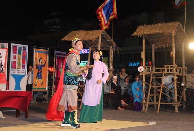 Bài Chòi chính thức được UNESCO vinh danh Nghệ thuật bài chòi Trung Bộ VIệt Nam chính thức trở thành Di sản văn hoá phi vậy thể đại diện nhân loại