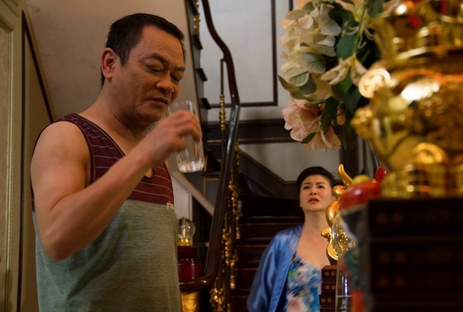'Chiều ngang qua phố cũ' bất ngờ đạt giải Vàng Liên hoan truyền hình "Chiều ngang qua phố cũ" đạt giải Vàng Phim truyện tại LH Truyền hình toàn quốc lần thứ 37