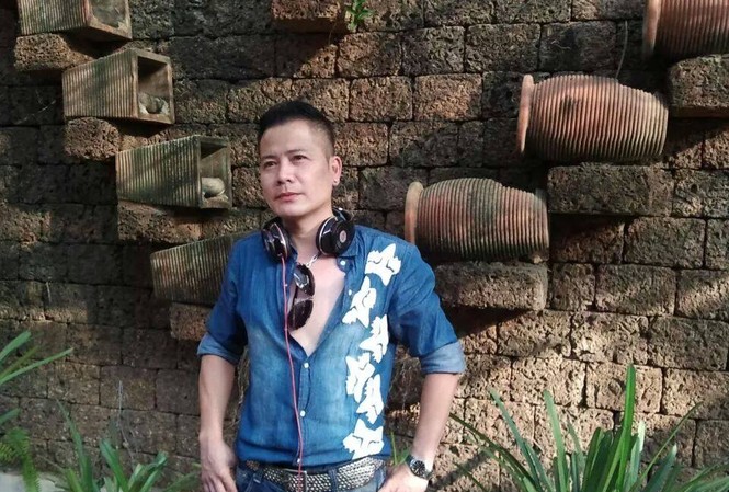 Nghệ sĩ Lê Tuấn Anh gắn bó hai chục năm nay với Nhà hát Tuổi trẻ