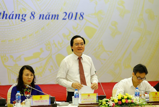 Vấn đề xảy ra trong kỳ thi THPT quốc gia năm 2018 rất đáng tiếc Bộ trưởng Phùng Xuân Nhạ phát biểu tại hội nghị tổng kết năm học 2018. Ảnh: Như Ý