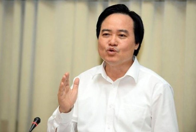 Bộ trưởng Phùng Xuân Nhạ ra chỉ thị nhắc nhở học sinh giữ gìn SGK Bộ trưởng Phùng Xuân Nhạ