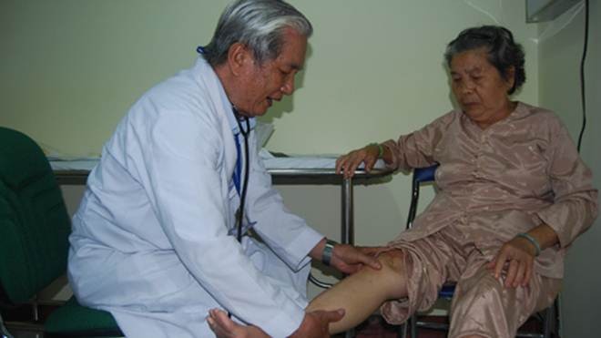 Phân biệt viêm khớp và gút Phân biệt viêm khớp và gút