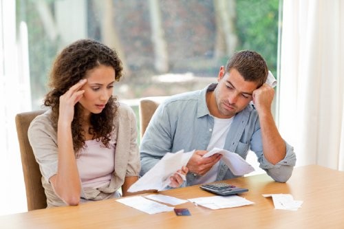 Quá xấu hổ vì cách sắm Tết chi ly của vợ Ảnh minh họa