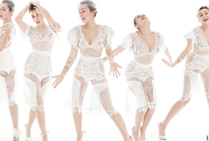 Diện bodysuit xuyên thấu, ‘cô nàng nổi loạn’ Miley Cyrus gợi cảm bất ngờ Diện bodysuit xuyên thấu, ‘cô nàng nổi loạn’ Miley Cyrus gợi cảm bất ngờ