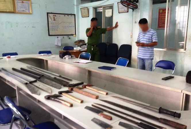 TPHCM: Hàng nghìn băng nhóm tội phạm bị triệt phá Hàng nghìn băng nhóm tội phạm, có hàng nóng bị Công an TPHCM triệt phá trong năm 2016. Ảnh CA