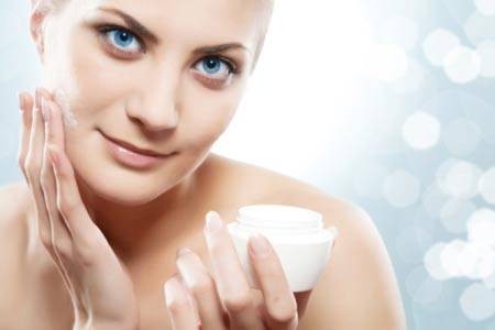 6 công thức tẩy da chết giúp tạm biệt làn da vảy cá trong mùa đông 6 công thức tẩy da chết giúp tạm biệt làn da vảy cá trong mùa đông