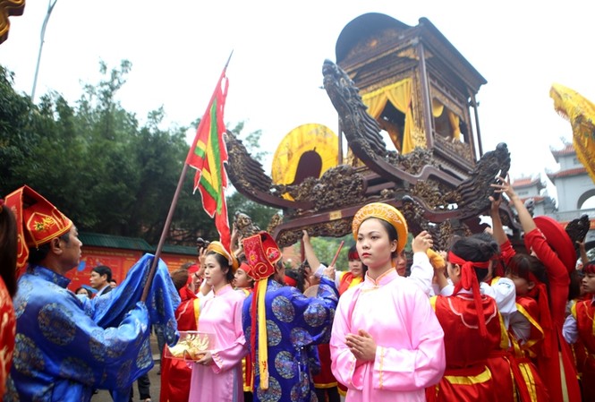 Khai hội đền Hai Bà Trưng huyện Mê Linh Khai hội đền Hai Bà Trưng huyện Mê Linh