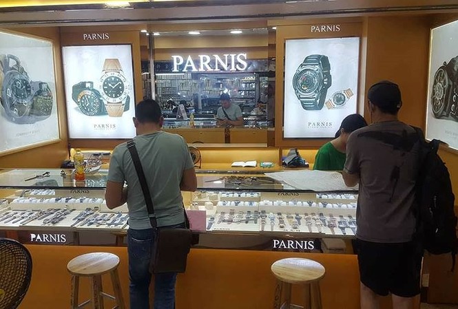 Đồng hồ Parnis: Gắn 'mác' Thụy Sĩ đánh lừa người tiêu dùng? Đồng hồ Parnis: Gắn 'mác' Thụy Sĩ đánh lừa người tiêu dùng?