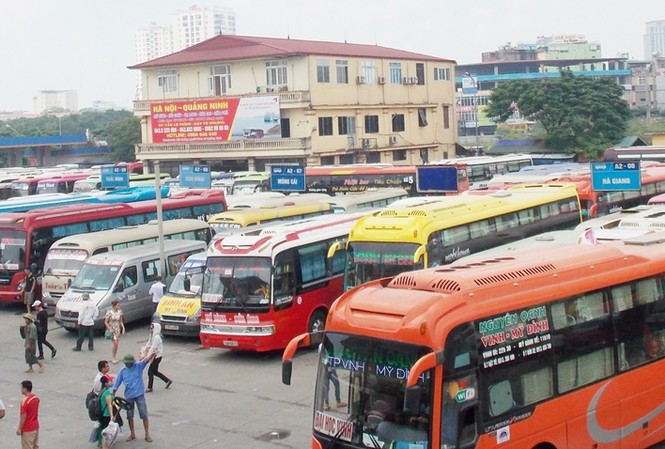 Chuyên gia: Đẩy bến xe ra ngoại thành là ngược xu thế? Để giảm thời gian, chi phí đi lại, chuyên gia cho rằng các bến xe khách cần được bố trí ở khu vực trung tâm thành phố. Ảnh: A.Trọng