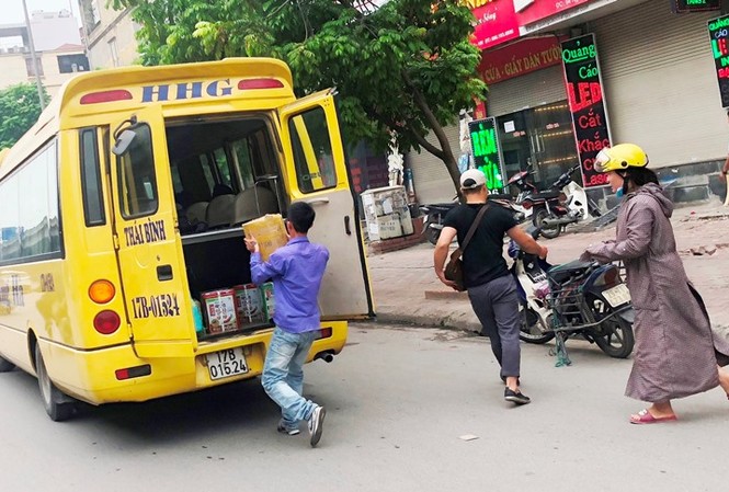 Ai đứng sau các bãi xe lậu, giúp xe 'vua' lộng hành? Ai đứng sau các bãi xe lậu, giúp xe 'vua' lộng hành?