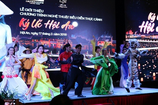 Nhiều kỷ lục xác lập trong show thực cảnh “Ký ức Hội An” Hoạt cảnh tái hiện sự náo nhiệt của đời sống Hội An xưa