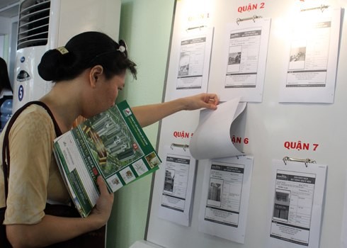 Lỗ hàng trăm triệu đồng vì đầu tư nhà phố trong ngõ cụt Mua nhà phố trong các hẻm cụt đòi hỏi phải sàng lọc pháp lý, am hiểu quy chuẩn xây dựng và chấp nhận môi trường sống phức tạp mới phòng tránh được những rủi ro dẫn đến thua lỗ. Ảnh: Vũ Lê