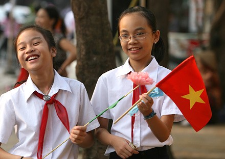 Sinh viên Sư phạm được miễn học phí đến năm 2021 Học sinh tiểu học trường công lập; học sinh, sinh viên ngành sư phạm hệ chính quy ở các trường công lập được miễn học phí