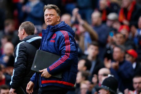 Van Gaal thừa nhận nguy cơ bị sa thải kể cả giành danh hiệu Chức vô địch FA Cup chưa chắc giữ nổi ghế của Van Gaal