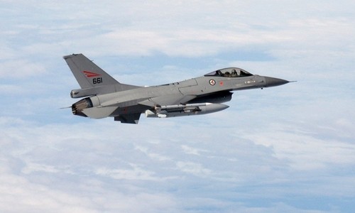 Chiến đấu cơ Na Uy bắn nhầm vào tháp kiểm soát Một chiến đấu cơ F-16 của Na Uy. Ảnh: Zuma Press.