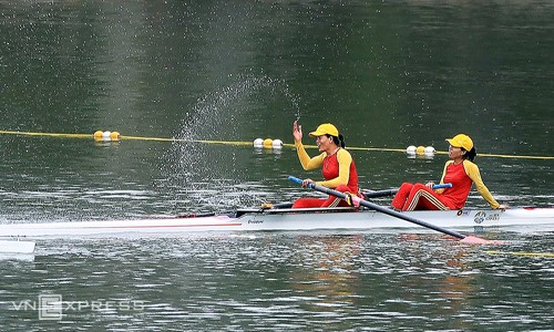 Việt Nam phải bỏ một vé dự Olympic 2016 Các nữ tay chèo Việt Nam đang vượt trội so với các đồng nghiệp nam.