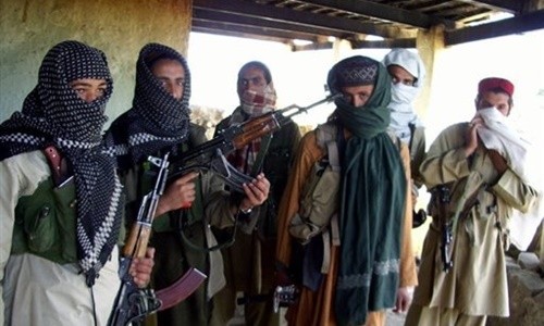 Thủ lĩnh al-Qaeda ở Pakistan bị tiêu diệt Các tay súng al-Qaeda ở Pakistan. Ảnh: Islam Times