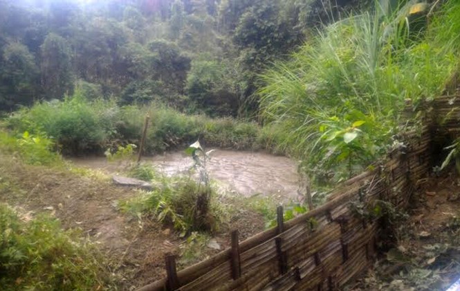 Vụ thảm án ở Lào Cai: Kẻ sát nhân “đặt bẫy” súng kíp Ao nước nơi phát hiện thi thể chị Tẩn Tả Mẩy.