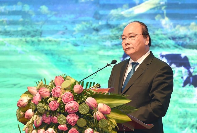 Một bộ phận cán bộ có lối sống phô trương, lãng phí, gây phản cảm Thủ tướng Nguyễn Xuân Phúc phát biểu tại Hội nghị xúc tiến đầu tư tỉnh Sơn La (ảnh Q.H)