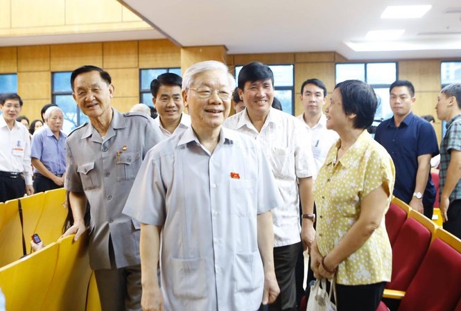 Kiến nghị Trung ương vào cuộc vụ bổ nhiệm ở Thanh Hóa, 'biệt phủ' ở Yên Bái Cử tri Nguyễn Quốc Thước đề nghị T.Ư vào cuộc vụ Thanh Hóa, Yên Bái. Ảnh Như Ý