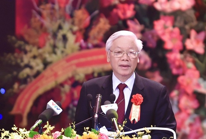 Người đứng đầu phải là hạt nhân, ngọn cờ đầu trong thi đua Tổng Bí thư Nguyễn Phú Trọng phát biểu tại Lễ kỷ niệm (ảnh N.B)