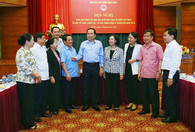 Bức xúc tình trạng 'sân sau', 'lợi ích nhóm' trong quy hoạch đất đai Các đại biểu tham dự Hội nghị do Ban Dân vận tổ chức (ảnh Q.V)
