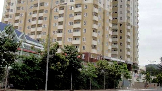 Chiêu trộm 4 xe SH của nhóm người bịt khẩu trang Bọn trộm đã lấy mất 2 xe SH tại chung cư OSC Land. Ảnh: Xuân Mai