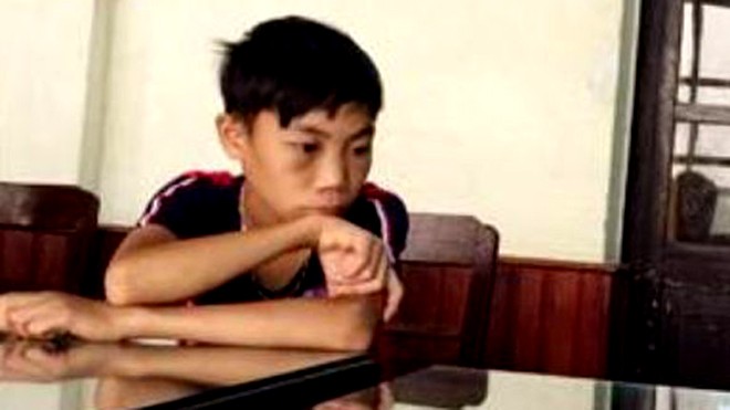 Cháu trai tuổi teen giết bà dã man lấy tiền chơi game Trần Văn Đức vẫn… ngái ngủ tại CQĐT