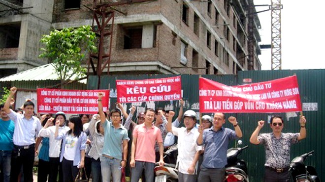 Vụ chung cư không phép thu 100 tỉ: “Quả đắng” thời BĐS sốt nóng Hàng trăm người dân kêu cứu vì ném tiền tỉ vào chung cư không phép 83 Ngọc Hồi