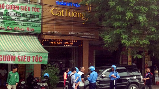 Cuộc họp phi tang xác nạn nhân tại thẩm mỹ viện Cát Tường Trung tâm thẩm mỹ viện Cát Tường hai ngày sau vụ chết người