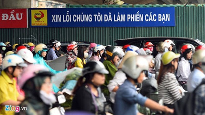 Hà Nội họp khẩn khắc phục ùn tắc giao thông dịp cuối năm Hà Nội lo ngại ùn tắc giao thông vào dịp cuối năm vì 44 công trình đang thi công trên toàn thành phố. Ảnh: Hoàng Hà