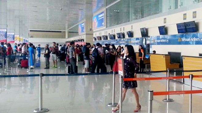 Sẽ có dịch vụ hàng không 4 sao tại sân bay Nội Bài Sảnh E nhà ga T1 hiện tại. Năm 2015, khi nhà ga T2 được đưa vào khai thác, Vietnam Airlines sẽ triển khai dịch vụ hàng không 4 sao