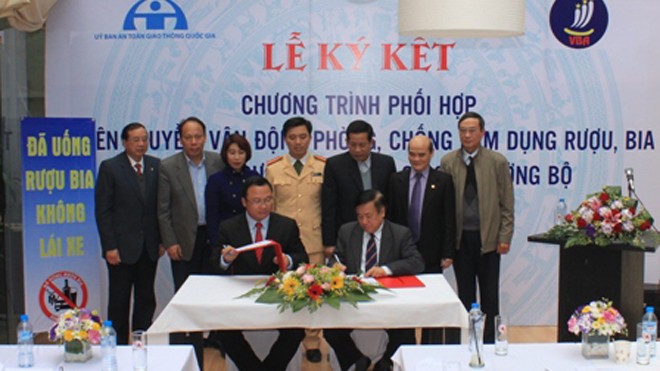 Hà Nội: Thí điểm 'quán nhậu' có dịch vụ đưa khách say về tận nhà Mô hình kinh doanh rượu bia an toàn giao thông được thí điểm đầu tiên tại Hà Nội