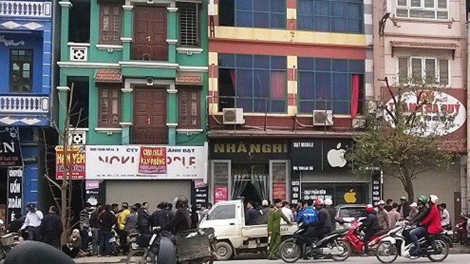 Nam thanh niên chết bất thường trong nhà nghỉ Lực lượng chức năng khám nghiệm hiện trường
