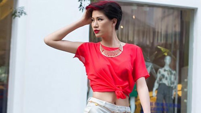 Người mẫu Trang Trần bị tạm giữ vì 'lăng mạ công an' Cựu người mẫu, diễn viên Trang Trần