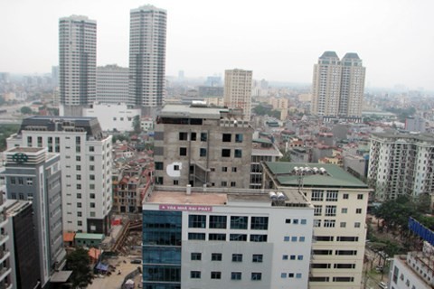 Hà Nội: Ế ẩm, cao ốc nội đô hạ giá để 'vợt' khách Mỗi tòa nhà cao tầng "mọc" lên, thị trường lại thêm áp lực về văn phòng cho thuê khi nguồn cung dồi dào