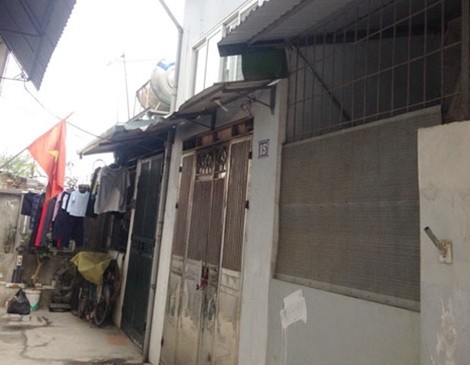 Ngáo đá, đốt nhà sát hại vợ, con của bạn thân Hiện trường vụ giết người xảy ra tại quận Long Biên
