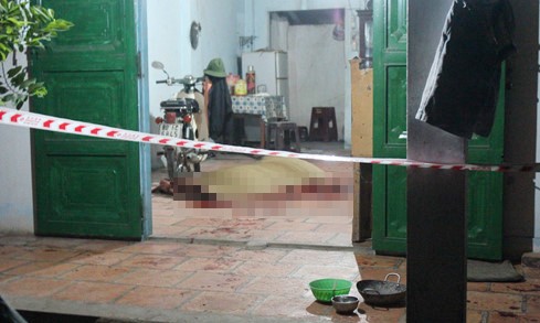 Người đàn ông sát hại tình địch, đâm vợ trọng thương Hiện trường vụ án mạng