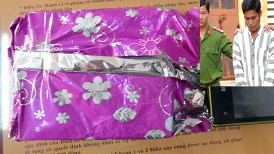 Lừa gửi clip nhạy cảm để tống tiền người tình Đối tượng Trần Vũ Phong cùng tang vật bị thu giữ phục vụ công tác điều tra