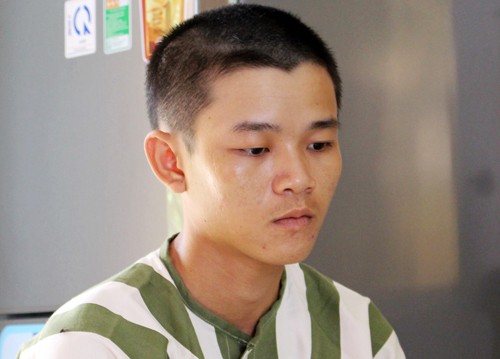 Nhóm thanh niên truy sát trưởng công an xã để trả thù Dịnh tại công an. Ảnh: Trà My