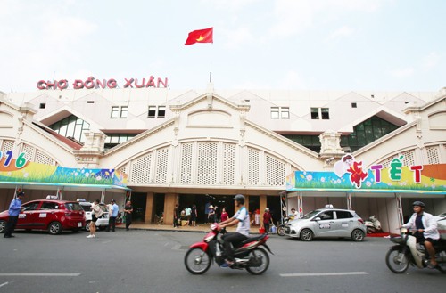 Đề xuất xây chợ Đồng Xuân 4 tầng nổi, 5 tầng hầm Chợ Đồng Xuân từng là trung tâm bán buôn lớn nhất miền Bắc. Ảnh: Ngọc Thành