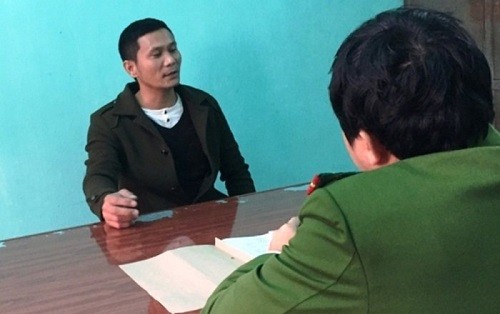 Cảnh sát giao thông bị tài xế đánh vào mặt khi đang bắn tốc độ Tuân tại cơ quan điều tra