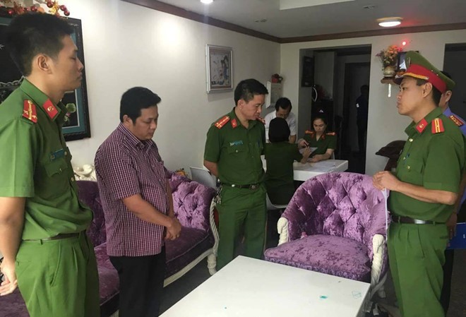Bắt Giám đốc Ngân hàng Bưu điện Liên Việt chi nhánh Đắk Lắk Bắt Giám đốc Ngân hàng Bưu điện Liên Việt chi nhánh Đắk Lắk