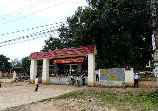 Nữ sinh lớp 9 nghi bị bắt cóc gọi điện cầu cứu Trường THCS Cư Pui nơi em V. theo học