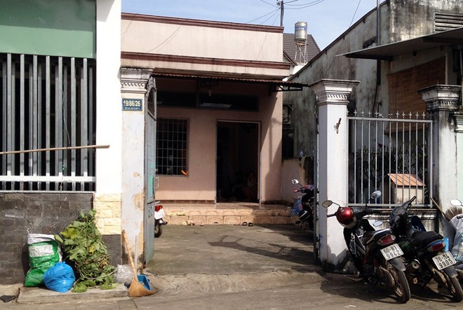 Tạm giữ chồng sau khi vợ bị đâm tử vong Ngôi nhà xảy ra án mạng