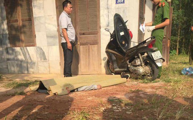 Nam thanh niên gục chết trên xe máy Hiện trường nạn nhân tử vong